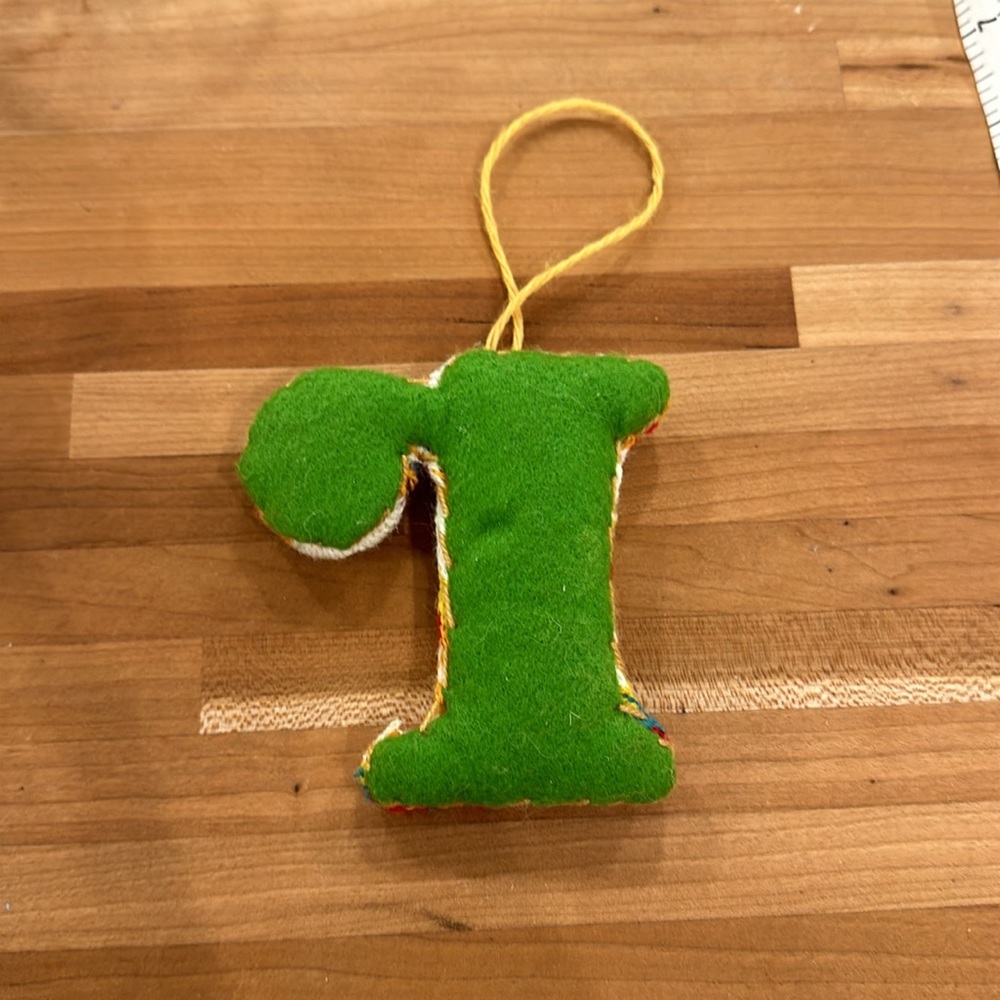 Anthropologie Christmas sweater monogram ornament R button - Picture 2 of 4